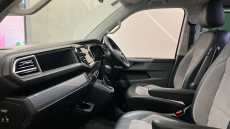 Volkswagen Caravelle 2.0 TDI Executive 199 4MOTION 5dr DSG Diesel Estate